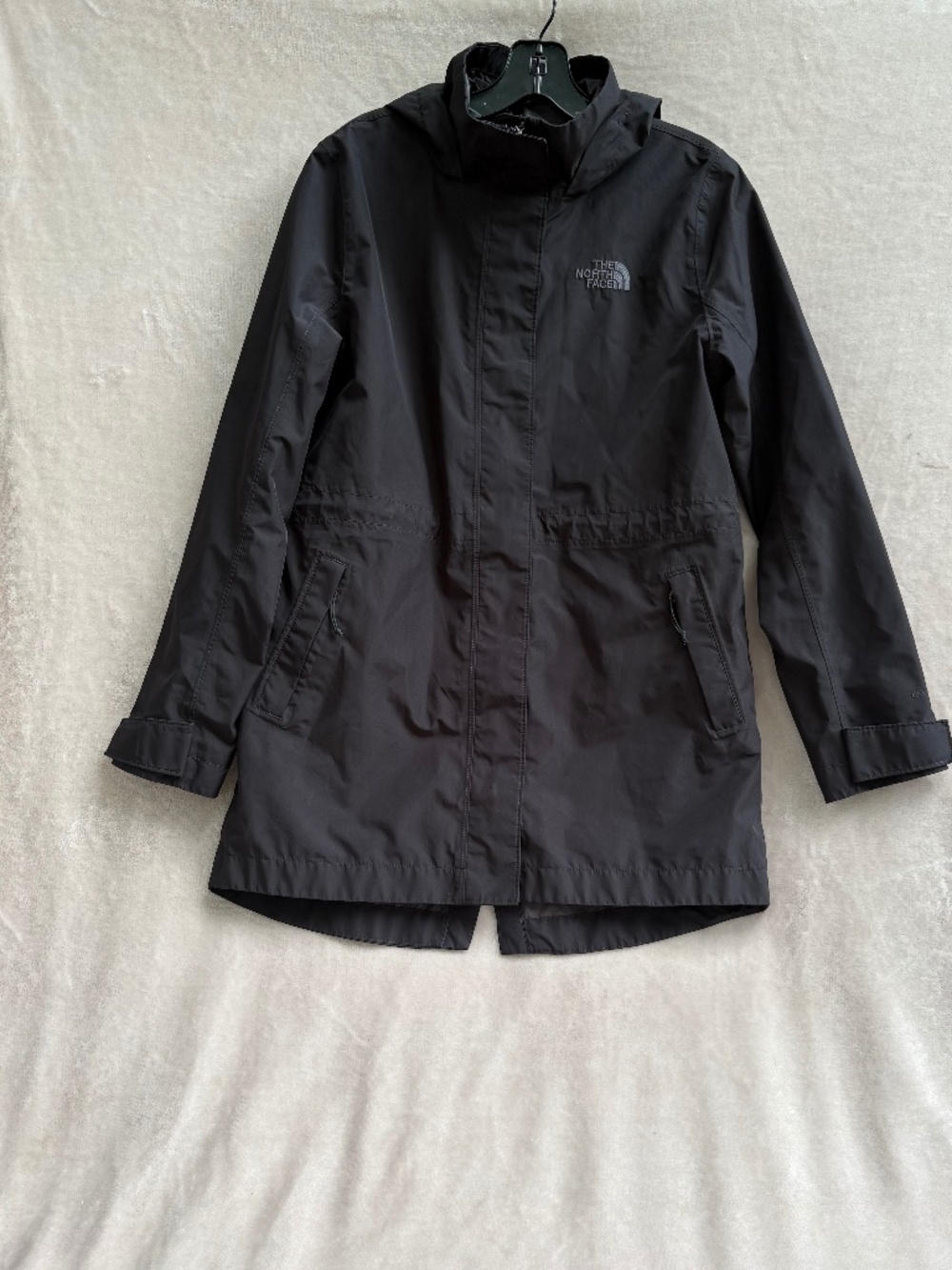 The North Face Women’s Black DryVent Rain Parka Size Small Style# NFOA51UR
